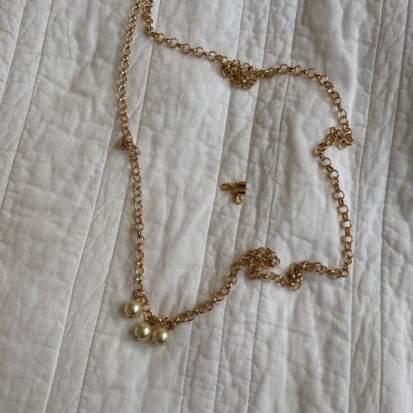Long Elegant Adjustable Multi-Style Gold Necklace with Pearl Accents - Picture 10 of 13